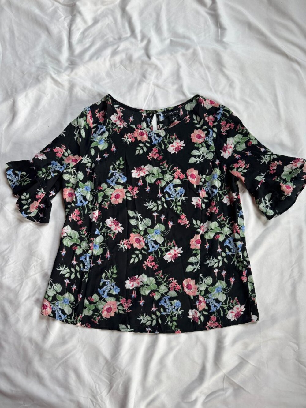 Liz Claiborne Career Floral Blouse Womens Medium Black Pink Blue Ruffle Sleeve